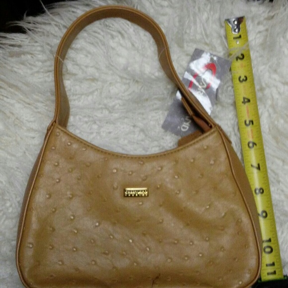 Carryland America ostrich petites handbag - Picture 8 of 8